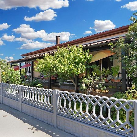 Rooms Veli Vrh 2208 พูลา ภายนอก รูปภาพ