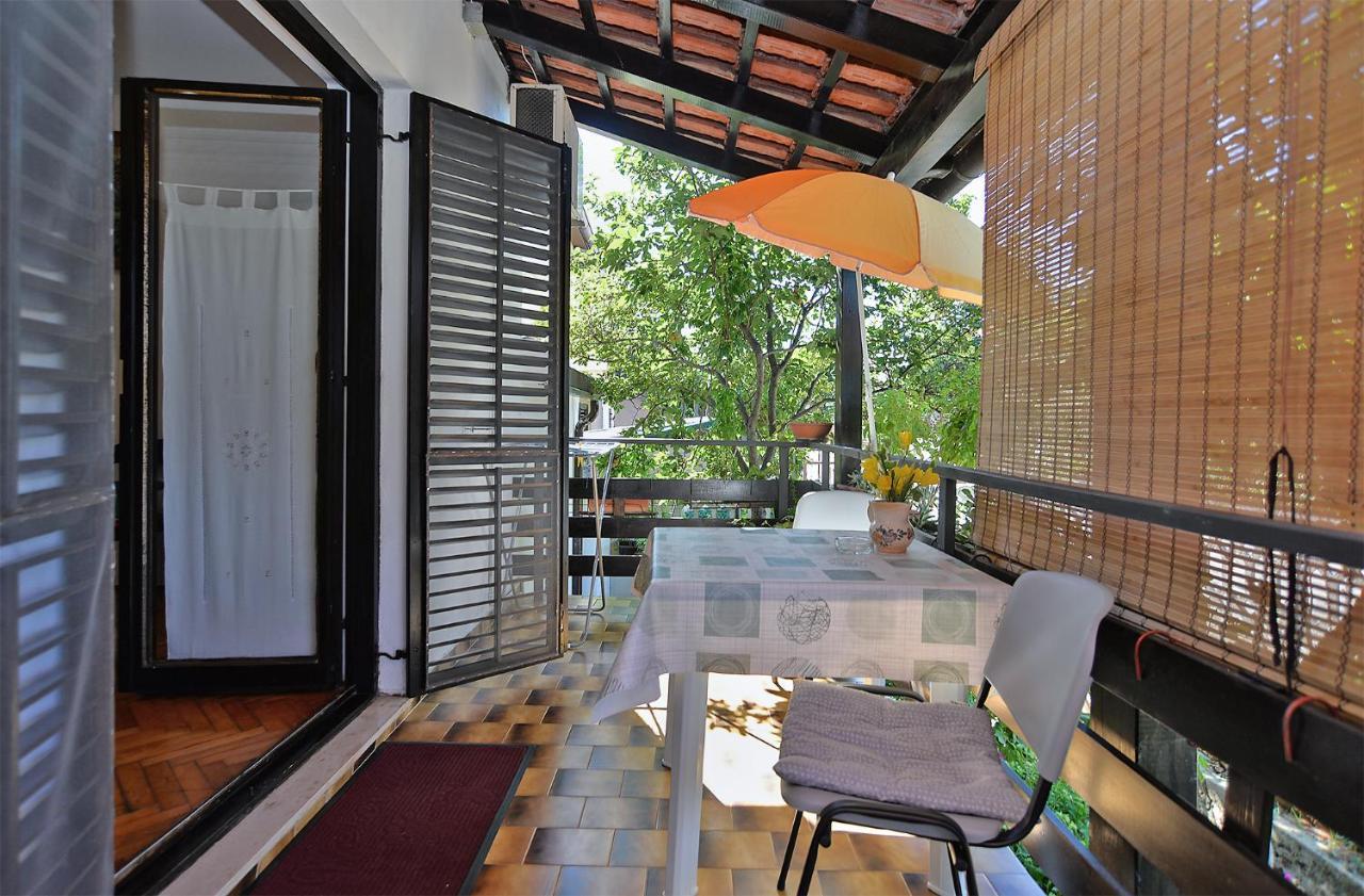 Rooms Veli Vrh 2208 พูลา ภายนอก รูปภาพ
