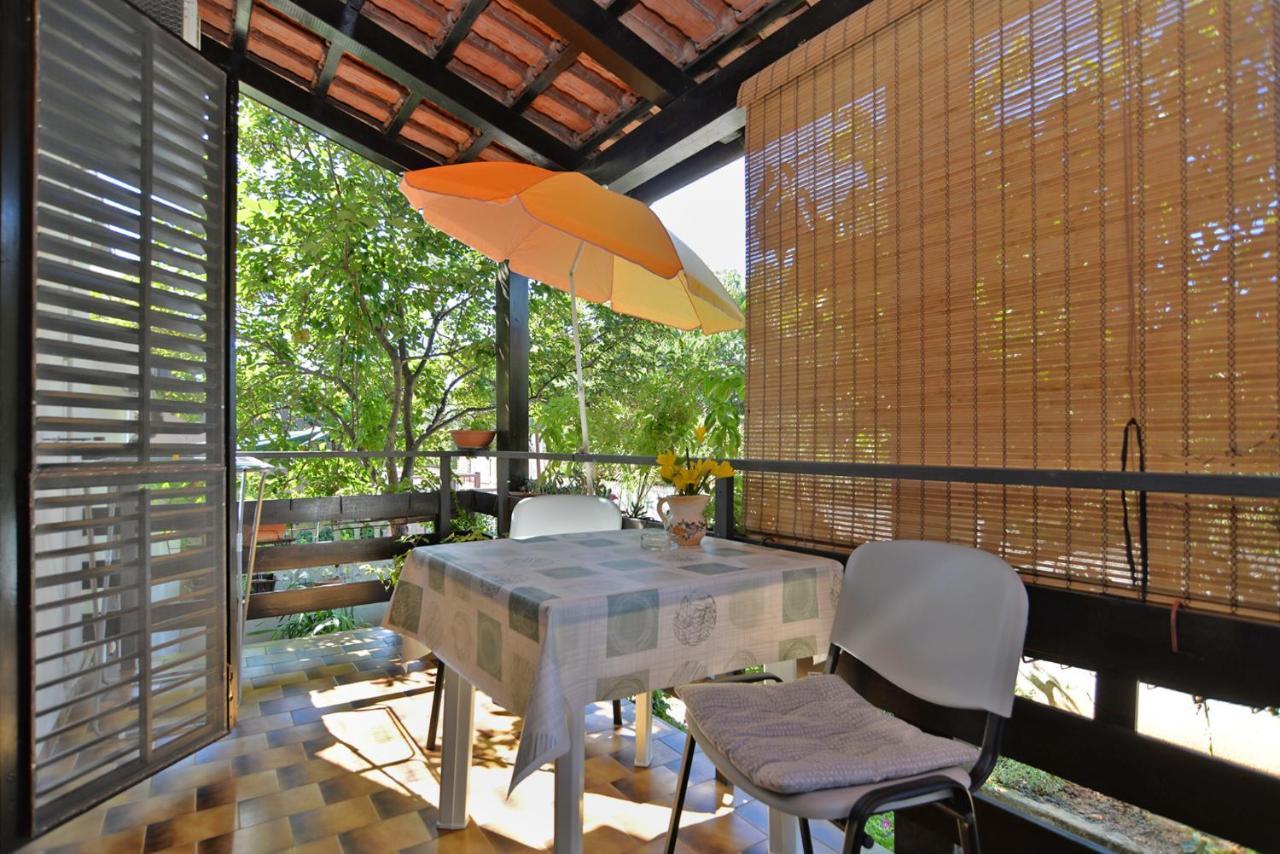 Rooms Veli Vrh 2208 พูลา ภายนอก รูปภาพ